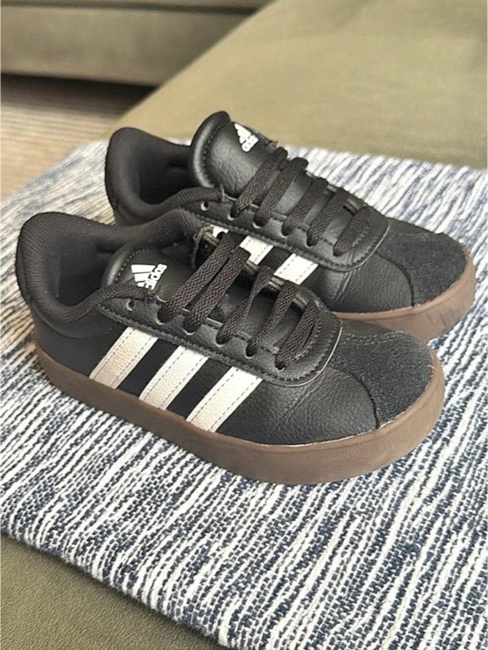 adidas VL Court Kids Sneakers in Black & White 10.5 little kid